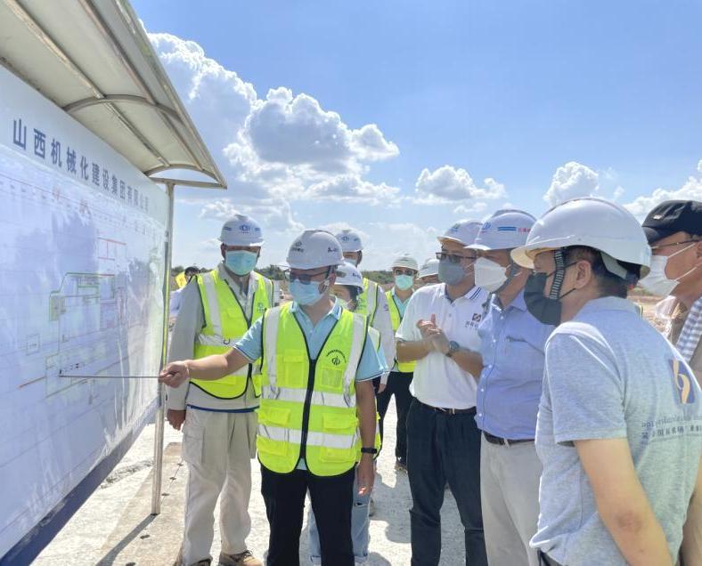 柬埔寨暹粒吴哥国际机场Z6尊龙凯时委员会主席率团调研山西建投机械化集团承建的吴哥国际机场项目