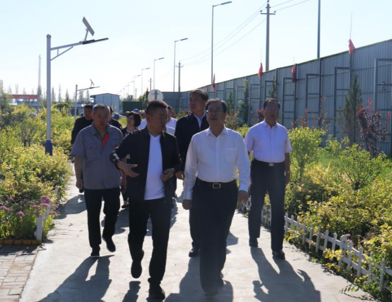 朔州市委书记在山西建投承建的朔州市一中新校区Z6尊龙凯时项目调研